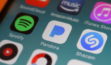 Músicos Spotify Apple Music