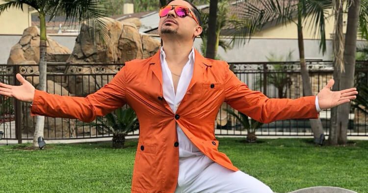 Larry hernandez religioso cristiano