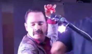 Mario Quintero los tucanes de tijuana bottellazo cabeza