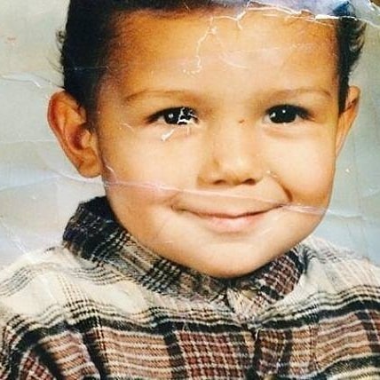 luis coronel cundo era nino bebe pequeno