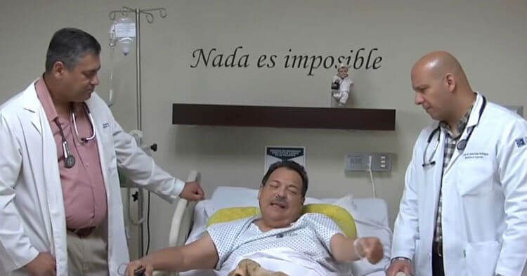 Julio Preciado es hospitalizado