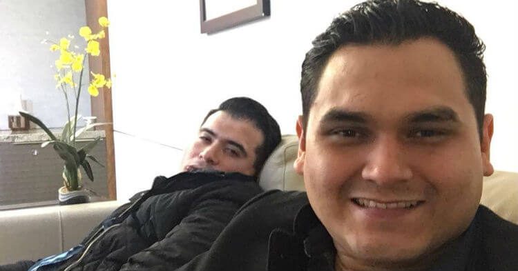 Samuel Sarmiento de Banda Los Recoditos imita y es comediante