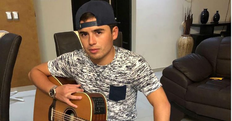 Jose Manuel Lopez ex vocalista de la Banda Los Plebes del Rancho se lanza como solista