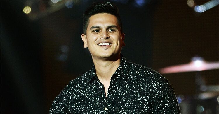 Biografía de Régulo Caro: apoderándose de la música regional mexicana