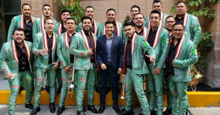 nuevo vocalista banda renovacion
