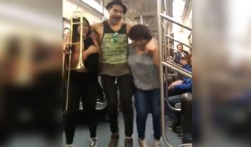 Una Verdadera Fiesta Se Armó En El Metro Al Ritmo De La Chona De Los Tucanes De Tijuana