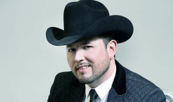 Biografía de Roberto Tapia: de la música norteña al mariachi
