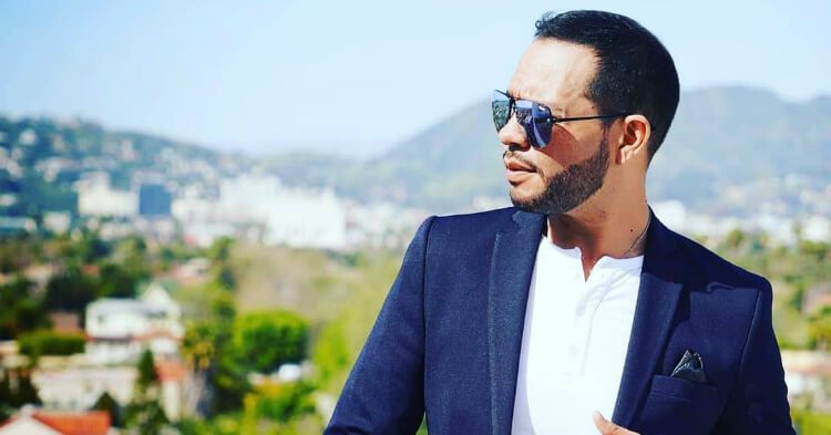 adal loreto con mariachi