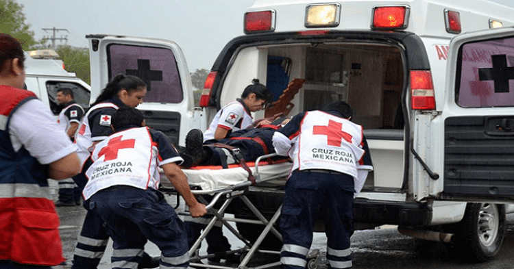 Destacado Cantante y Compositor Del Regional Mexicano Sufre Aparatoso Accidente De Carretera