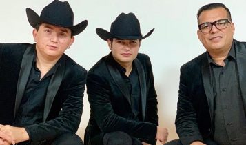 ¡Integrante de Plebes del Rancho sorprende a su público al presentar oficialmente a su novia!