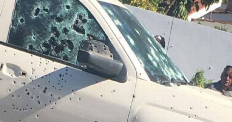 Asesinan a reconocido cantante de narcocorridos luego de propinarle más de 100 balazos