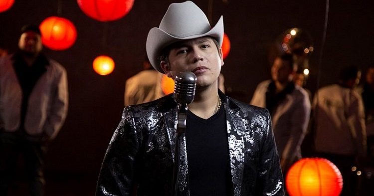 Remmy Valenzuela denuncia haber sido objeto de fraude