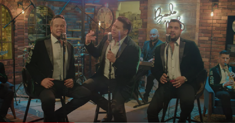 La Banda MS sigue firme y romántica y lanza dos nuevos materiales musicales