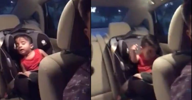 Niño despierta y baila de inmediato cuando escucha baby shark