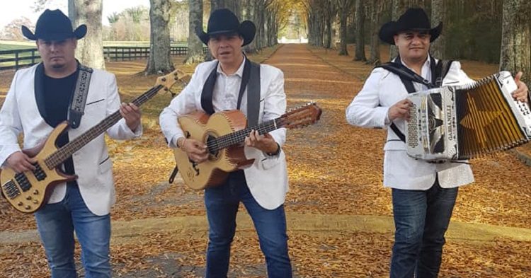 “Llegó Navidad” para Lalo y su Norteños