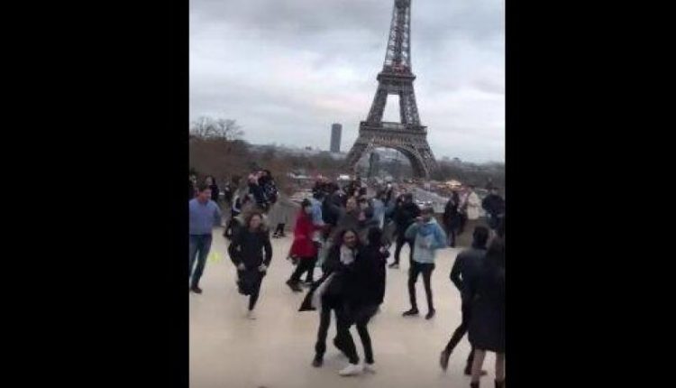 mexicanos bailan chona en torre ifel frencia