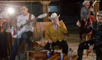 El Komander y Lenin Ramirez