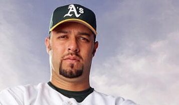 Esteban Loaiza