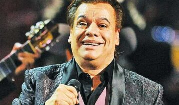 Juan gabriel proyeccion socalo cdmx